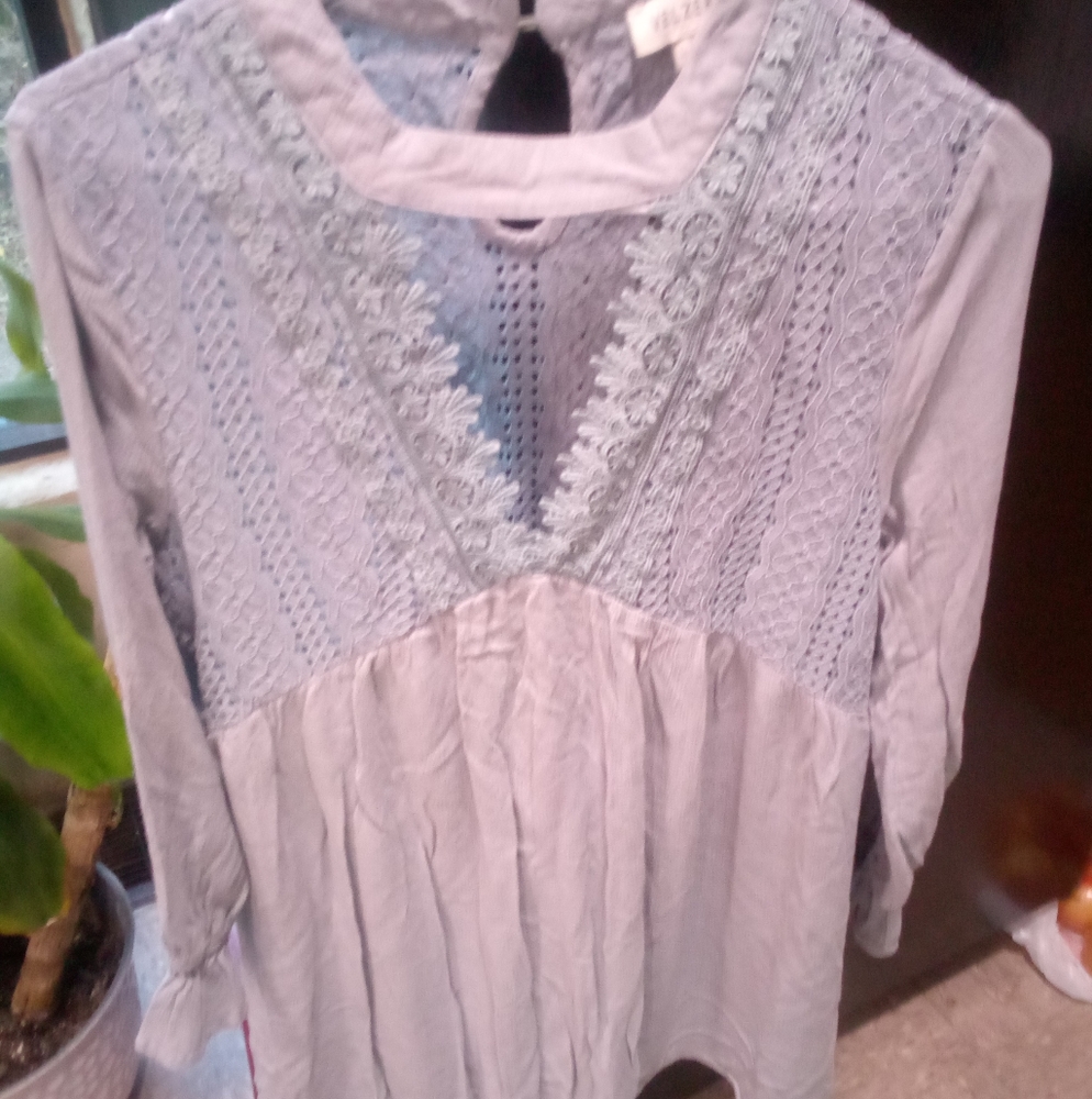 Velzera size small blouse